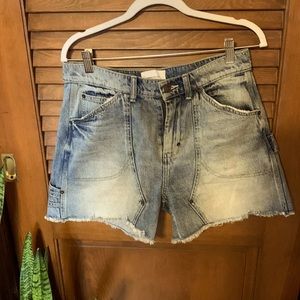 Current/Elliot 27 Jean shorts